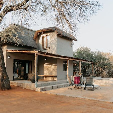 Вилла Khiza Bush Retreat Худспрут Экстерьер фото